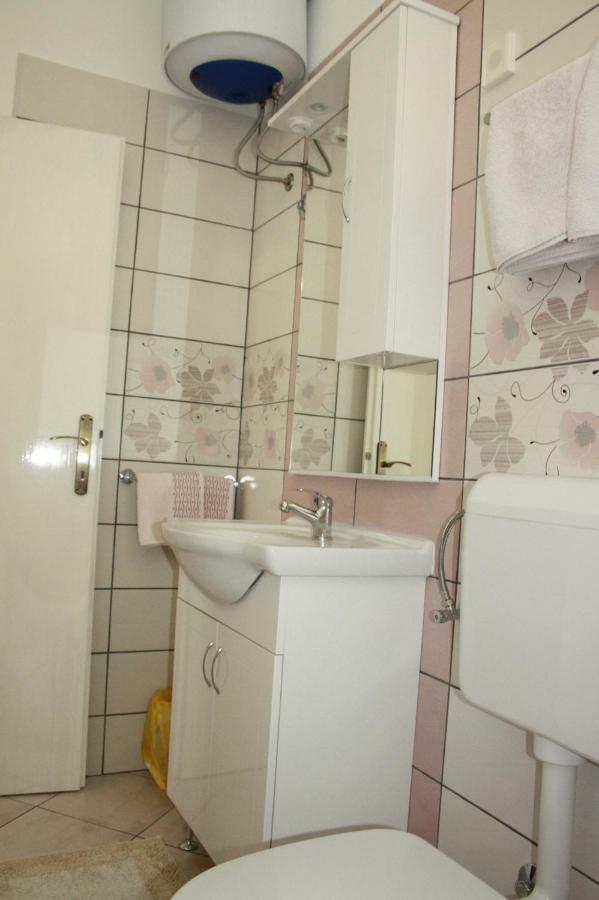 Banjol Guesthouse Matusan'S Place מראה חיצוני תמונה