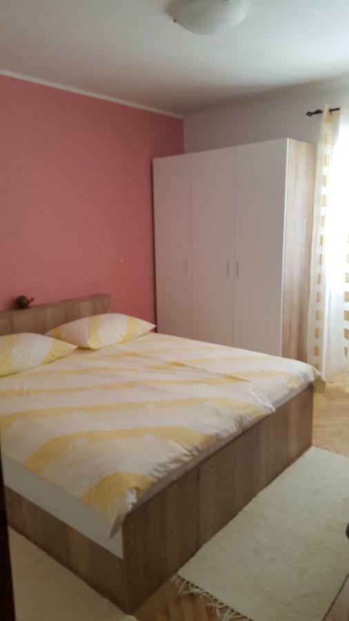 Banjol Guesthouse Matusan'S Place חדר תמונה